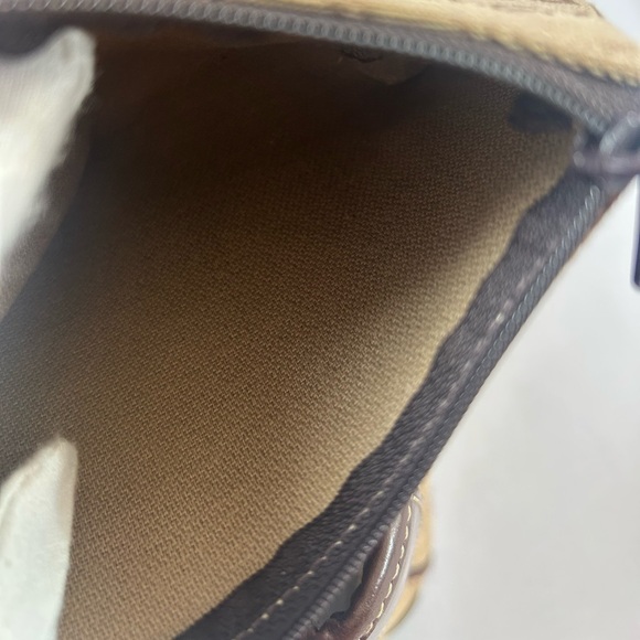 Dooney and Bourke Large shoulder bag - Picture 6 of 17